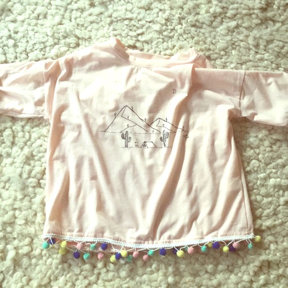 ROMWE Tops - Pink crop top with balls